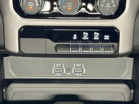 New 2026 RAM 1500 4x4 Crew Cab image 14