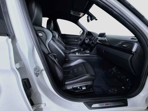 Used 2017 BMW M3 RWD image 30