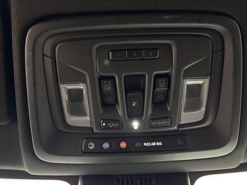 Used 2024 Chevrolet Silverado 1500 High Country w/ High Country Premium Package image 21