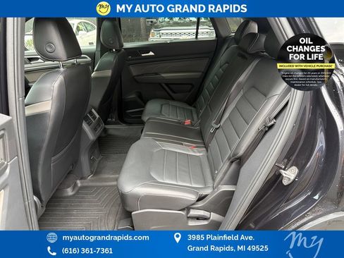 Used 2022 Volkswagen Atlas Cross Sport SEL Premium R-Line AWD/4WD image 28