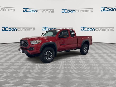 Used 2020 Toyota Tacoma TRD Off-Road AWD/4WD image 4