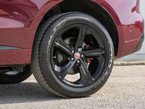 Used 2017 Jaguar F-PACE S image 71