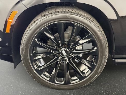 Used 2026 Cadillac Escalade Platinum Sport w/ LPO, ONYX Package image 11