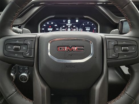 Used 2022 GMC Sierra 1500 AT4 w/ AT4 Premium Package image 24