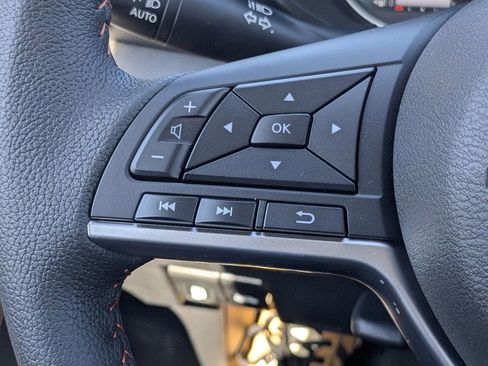 New 2025 Nissan Versa SR w/ Trunk Package FWD image 19