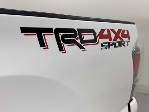 Certified 2020 Toyota Tacoma TRD Sport w/ Technology Package AWD/4WD image 26