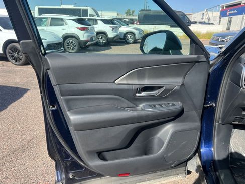 Used 2025 Toyota Grand Highlander FWD image 20