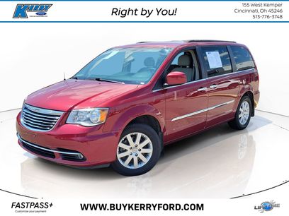 Used 2016 Chrysler Town & Country Touring w/ Driver Convenience Group
