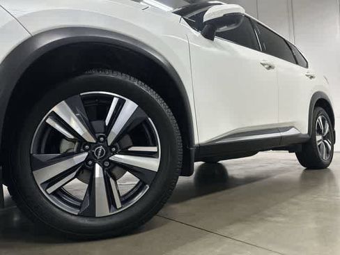 Used 2023 Nissan Rogue SL w/ SL Premium Package FWD image 28
