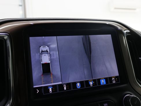 Used 2021 Chevrolet Silverado 2500 High Country w/ Z71 Off-Road Package image 22