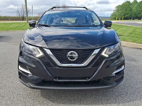 Certified 2022 Nissan Rogue Sport SL AWD/4WD image 3