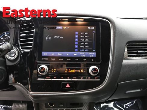 Used 2022 Mitsubishi Outlander LE AWD/4WD image 12