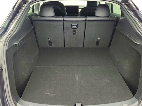 Used 2024 Tesla Model Y 2WD image 26