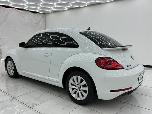 Used 2019 Volkswagen Beetle 2.0T S FWD image 12