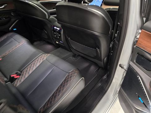 Used 2024 Jeep Grand Cherokee Summit w/ Advanced Protech Group IV AWD/4WD image 37