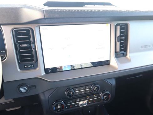 New 2025 Ford Bronco Outer Banks image 19