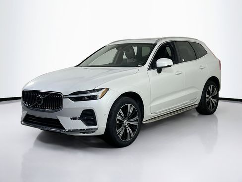Used 2022 Volvo XC60 B5 Inscription w/ Advanced Package FWD image 1