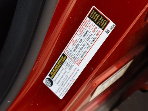 Used 2022 Nissan Rogue SV FWD image 29