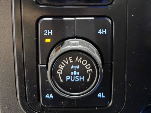 Used 2021 Ford F150 Lariat image 37