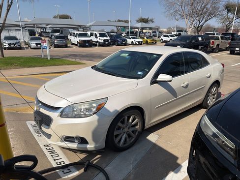 Used 2014 Chevrolet Malibu LT image 4