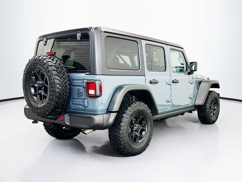 Used 2025 Jeep Wrangler Willys image 9