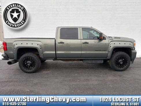 Used 2018 GMC Sierra 3500 Denali w/ Duramax Plus Package image 6