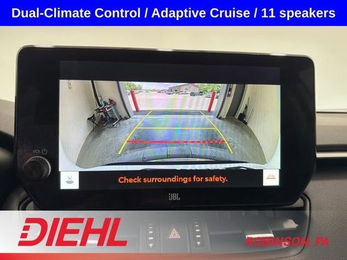 Used 2025 Toyota RAV4 Limited AWD/4WD image 33