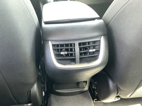 Used 2020 Chevrolet Malibu LT FWD image 29