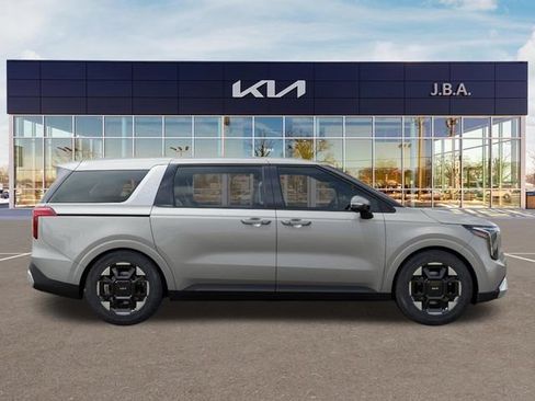 New 2026 Kia Carnival EX FWD image 7