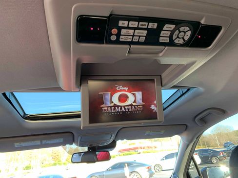 Used 2016 Honda Pilot Touring image 4