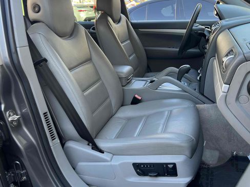 Used 2004 Porsche Cayenne S AWD/4WD image 48