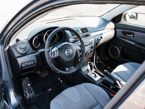 Used 2007 MAZDA MAZDA3 s Sport FWD image 9