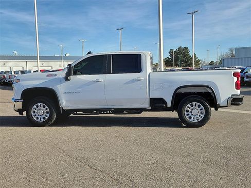 Used 2021 Chevrolet Silverado 2500 LT w/ Z71 Off-Road Package image 6