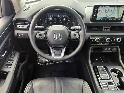 Certified 2024 Honda Pilot Elite image 12