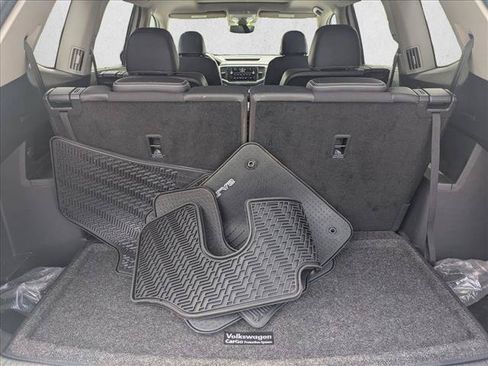 Used 2021 Volkswagen Atlas SEL AWD/4WD image 6