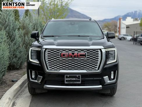 Used 2022 GMC Yukon XL Denali w/ Max Trailering Package AWD/4WD image 2