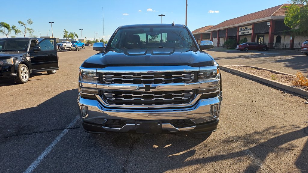 Used 2016 Chevrolet Silverado 1500 LTZ AWD/4WD image 3