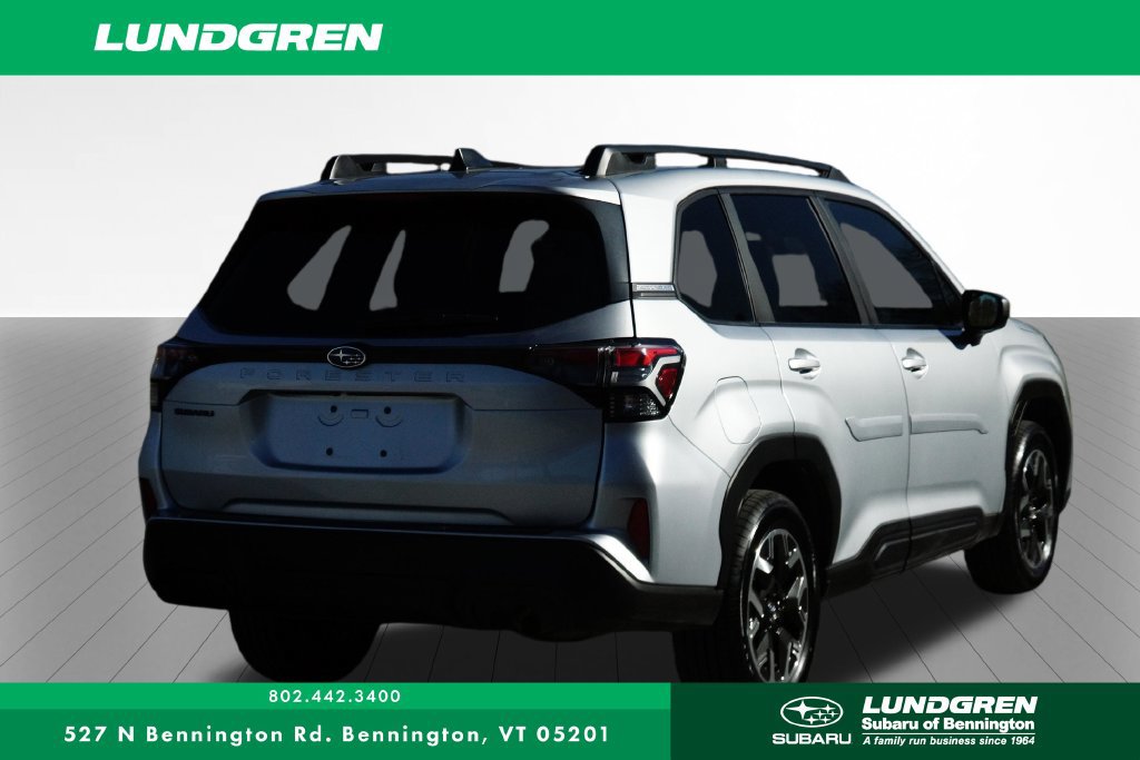 Used 2025 Subaru Forester Premium AWD/4WD image 4