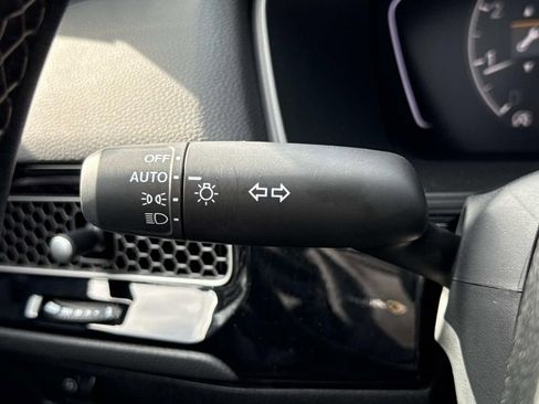 Used 2023 Honda Civic Sport image 10