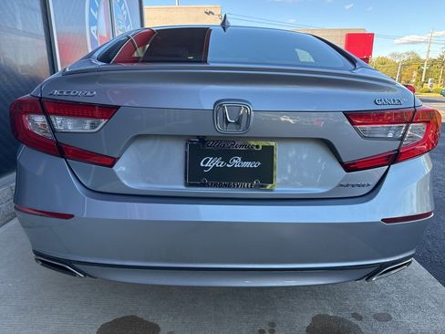 Used 2019 Honda Accord Sport image 9