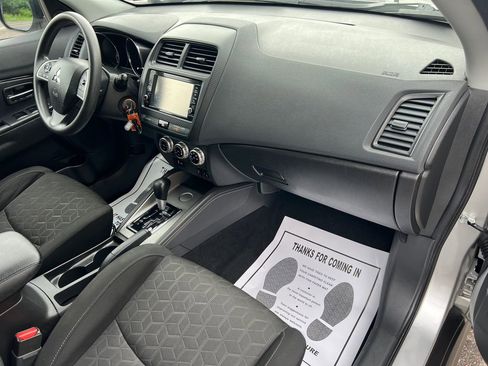 Used 2020 Mitsubishi Outlander Sport ES image 25