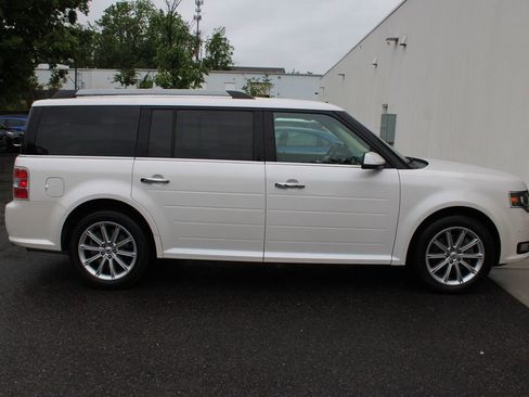 Used 2016 Ford Flex Limited w/ Equipment Group 301A FWD image 34