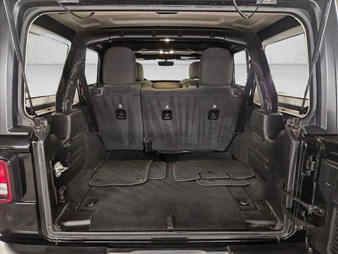 Used 2021 Jeep Wrangler Unlimited Rubicon image 6