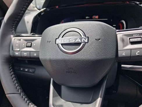 New 2026 Nissan Pathfinder Platinum AWD/4WD image 9