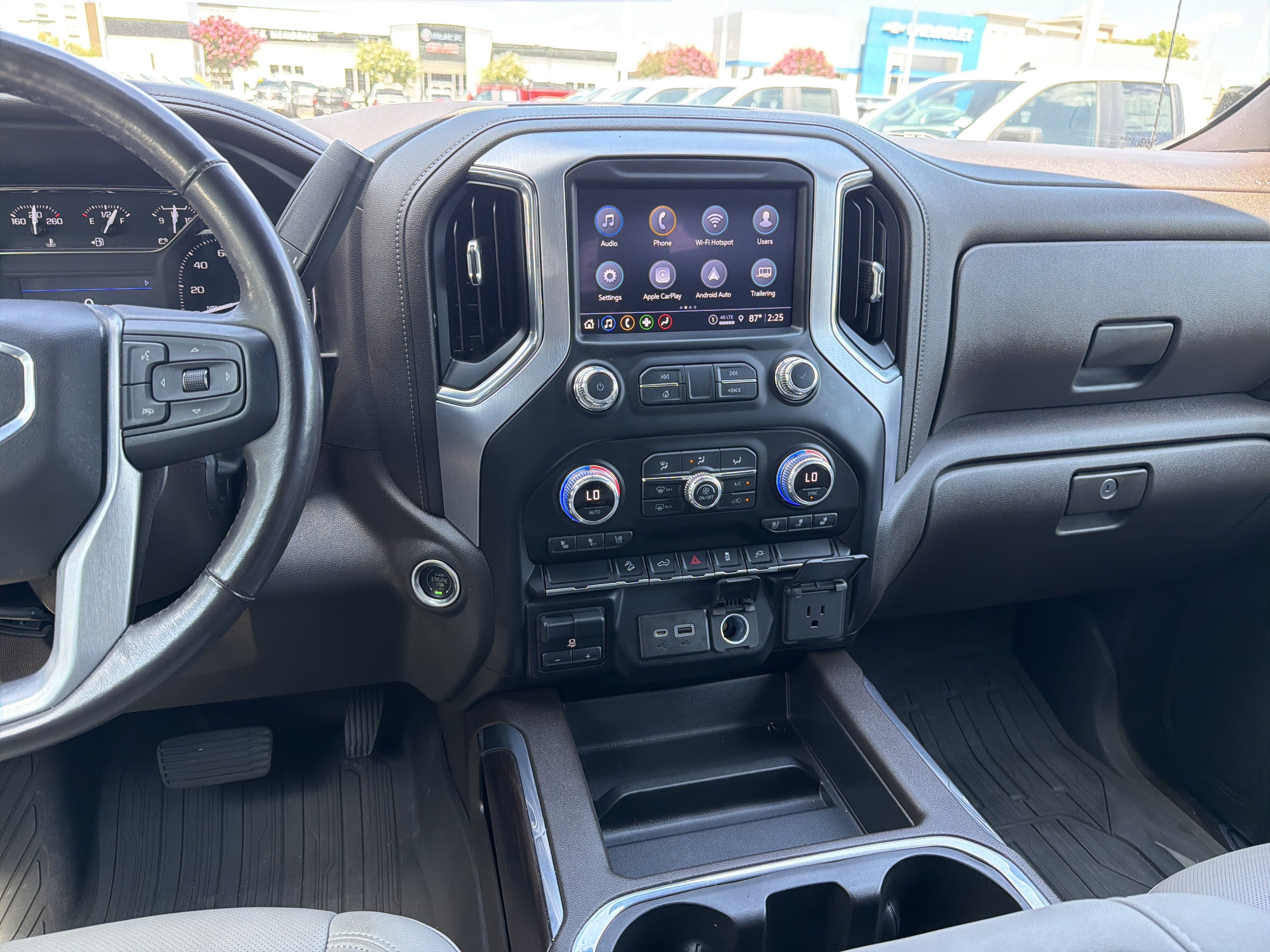 Used 2021 GMC Sierra 1500 SLT w/ SLT Premium Package AWD/4WD image 28