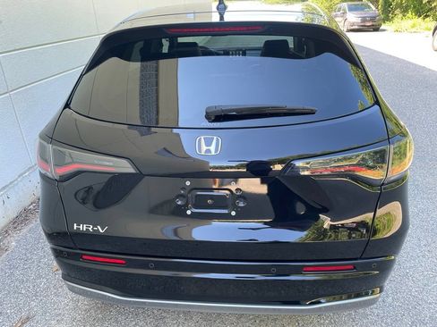 Certified 2024 Honda HR-V EX-L image 7