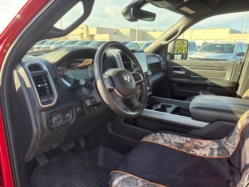 Used 2024 RAM 2500 Big Horn w/ Tech Package AWD/4WD image 10