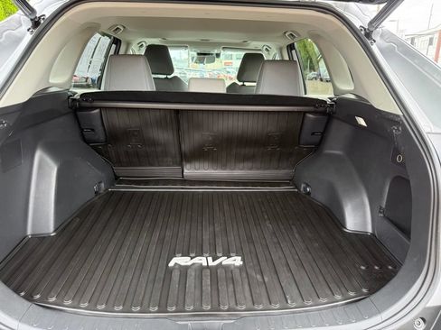 Certified 2023 Toyota RAV4 XLE Premium AWD/4WD image 10