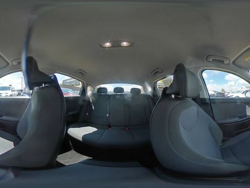 Used 2025 Kia K4 FWD image 36
