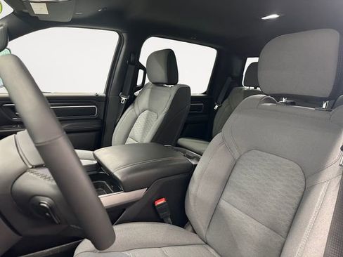 Used 2025 RAM 1500 Big Horn AWD/4WD image 9